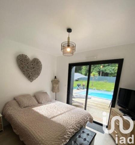 Maison d’architecte 6 pièces de 145 m² à Plumelec (56420)