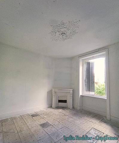 Immeuble à vendre LA MONNERIE LE MONTEL (63650)