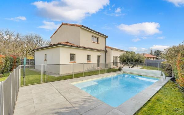 Maison à vendre    6 pièces •  Pibrac