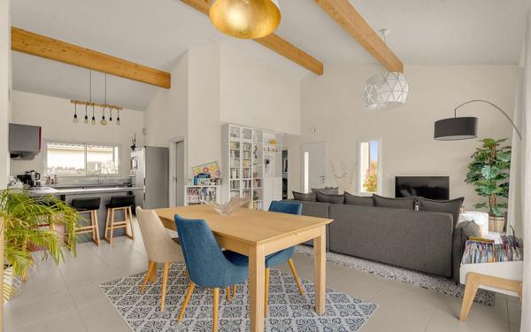 Maison à vendre    6 pièces •  Pibrac