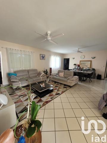 Maison 5 pièces de 169 m² à Saint-Benoît (97470)