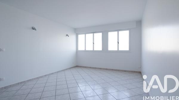 Immeuble à vendre 66 m² Paris 19