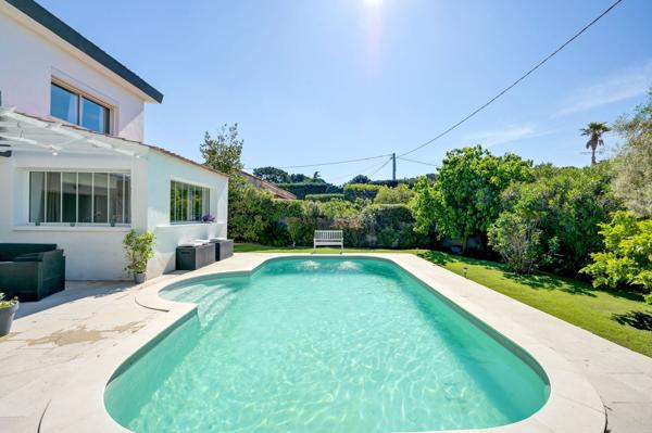 Vente Maison traditionnelle de luxe Sausset-les-Pins 7 Pièces 175 m²