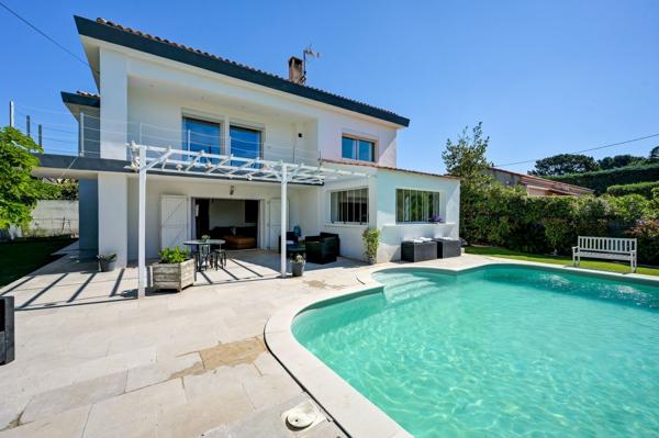 Vente Maison traditionnelle de luxe Sausset-les-Pins 7 Pièces 175 m²