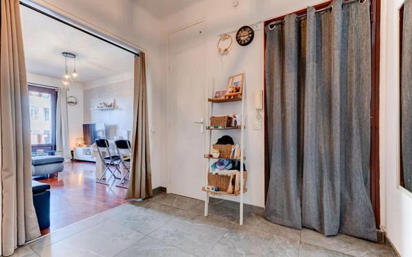 NICE BAS MONT BORON - 3 pièces à vendre avec parking