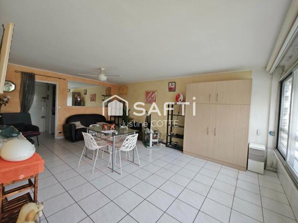 Studio vue mer, plage à 400m, charges incluses