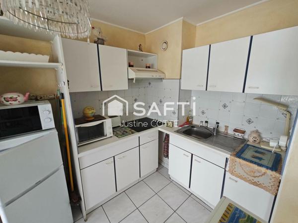 Studio vue mer, plage à 400m, charges incluses