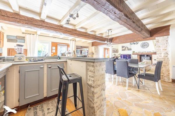 Maison à vendre |  Doix |  6 pièces | 200 m²