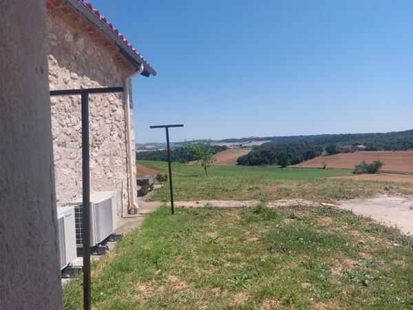 Maison de campagne T4 avec jardin et abri à Miradoux