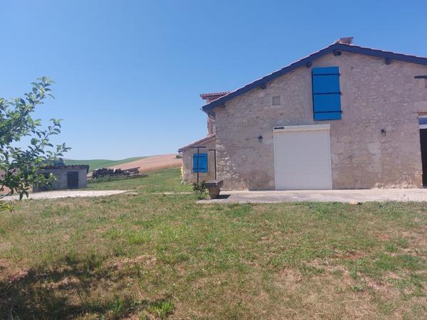 Maison de campagne T4 avec jardin et abri à Miradoux