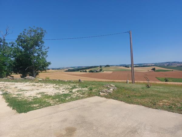 Maison de campagne T4 avec jardin et abri à Miradoux