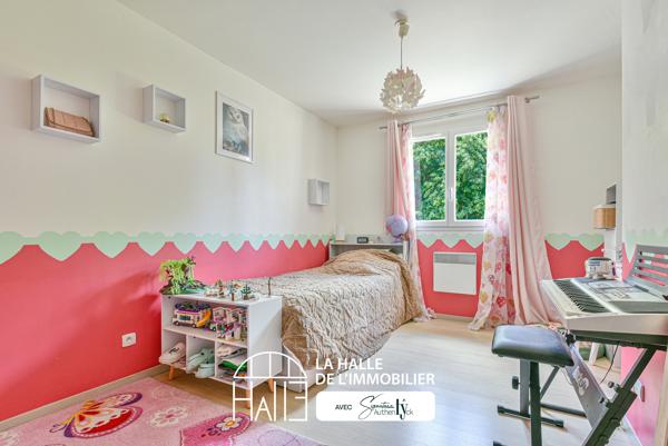 Maison
         6 pièces
        - 96 m² Exclusivité 182 750 € *