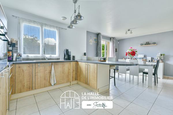 Maison
         6 pièces
        - 96 m² Exclusivité 182 750 € *
