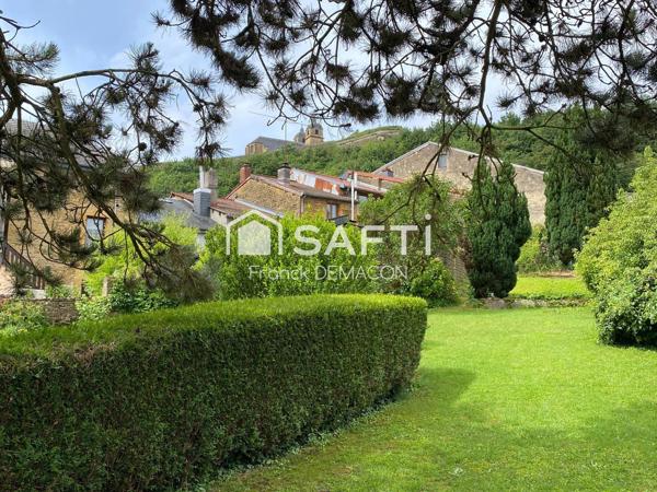 Demeure de caractère – 243 m² – Jardin de 700 m² – Dépendance à réhabiliter