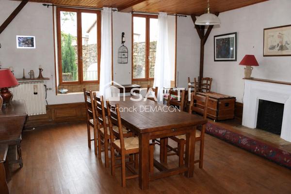 Demeure de caractère – 243 m² – Jardin de 700 m² – Dépendance à réhabiliter