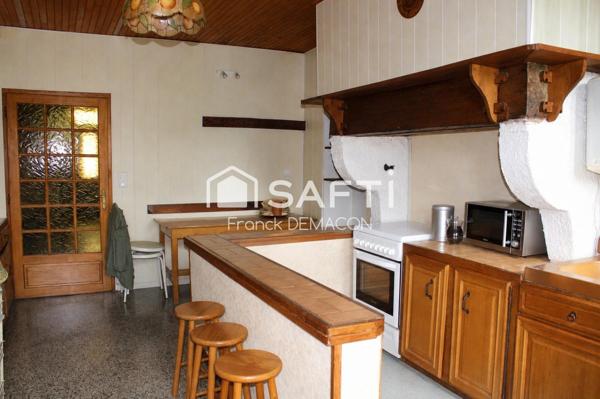 Demeure de caractère – 243 m² – Jardin de 700 m² – Dépendance à réhabiliter