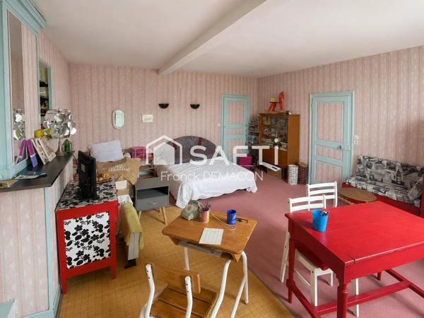 Demeure de caractère – 243 m² – Jardin de 700 m² – Dépendance à réhabiliter