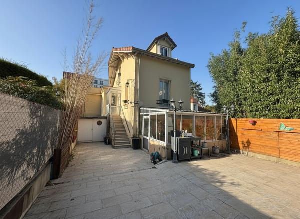 Maison 6 pièces 166 m2