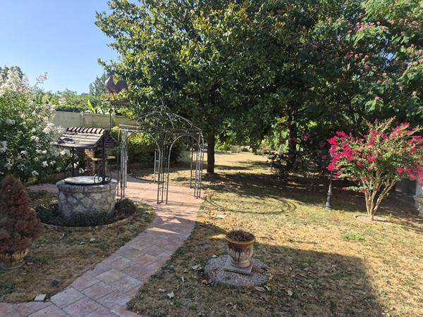 Maison d'exception à vendre à Saint Avertin - Charme des années 30 et confort moderne