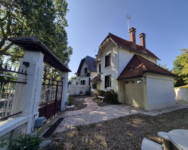 Maison d'exception à vendre à Saint Avertin - Charme des années 30 et confort moderne