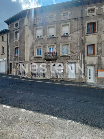 EXCLUSIVITE ! Immeuble de rapport de deux appartements en centre ville d'Yssingeaux,