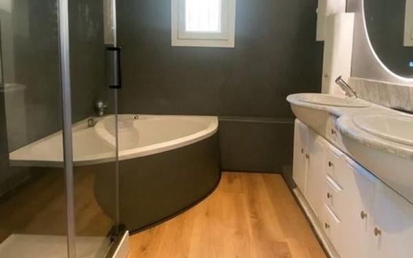 Maison à vendre    5 pièces •  Sanary-sur-Mer