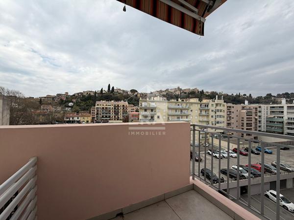 Appartement 3 pièces à louer au centre-ville de Cagnes-sur-Mer - Ref BL-7846