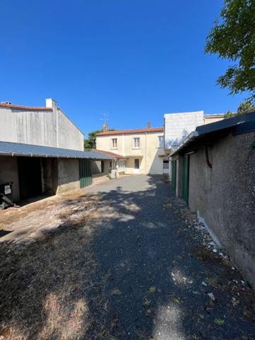 MAISON CENTRE LA CHAPELLE BASSE MER 5 CHAMBRES