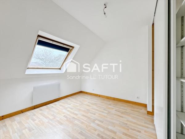 Maison 5 pièces avec garage et jardin