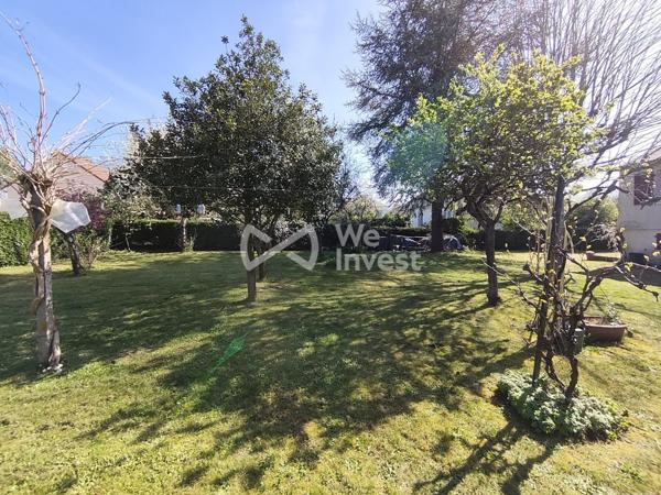 Maison 5 chambres possible – Terrain 968 m² – Garage – Proche Sablé-sur-Sarthe