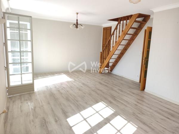 Maison 5 chambres possible – Terrain 968 m² – Garage – Proche Sablé-sur-Sarthe