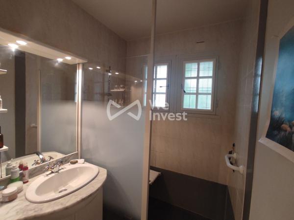 Maison 5 chambres possible – Terrain 968 m² – Garage – Proche Sablé-sur-Sarthe