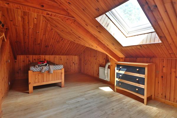 Maison Francheville 8 pièces 156 m2 5 chambres sur un grand terrain de 1790m²