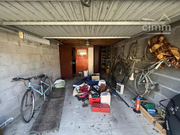 Située dans un village sur le jolie secteur à 6 minutes NORT SUR ERDRE.