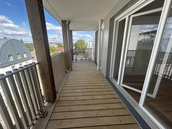 Location Appartement 3 pièces 73.14 m² - Pontoise 95300