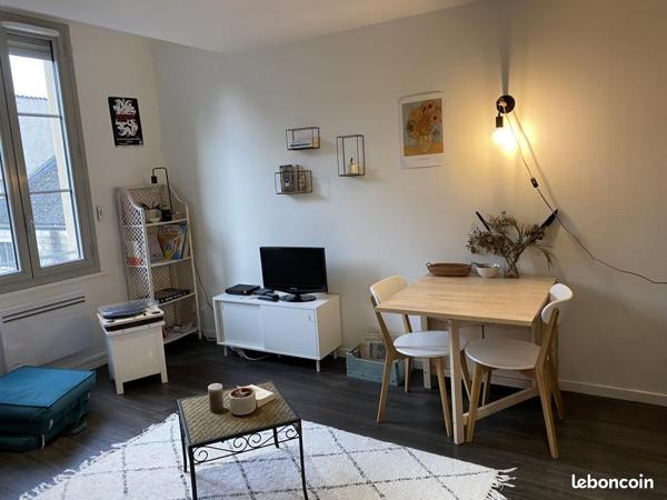Location Appartement T1 avec parking - Centre ville