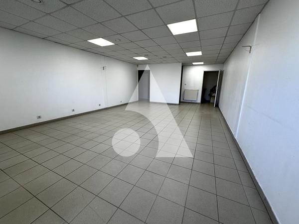 Local commercial 10.55 m2