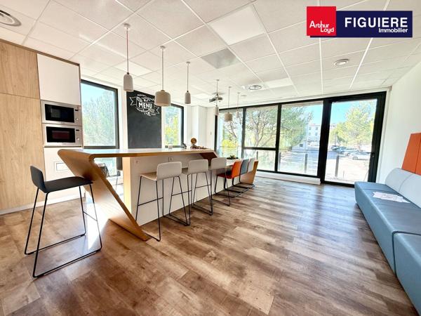 PLATEAU DE BUREAUX MODERNE AUX PRESTATIONS HAUT DE GAMME A LOUER A LA DURANNE