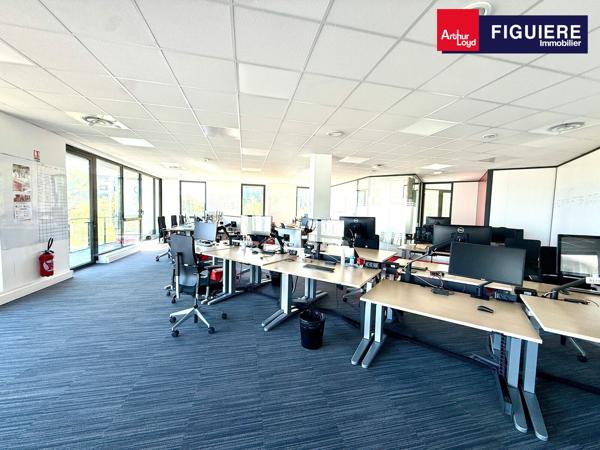 PLATEAU DE BUREAUX MODERNE AUX PRESTATIONS HAUT DE GAMME A LOUER A LA DURANNE