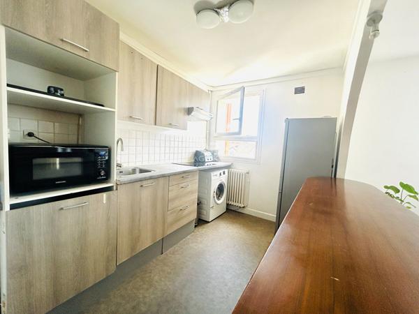 Appartement 3 pièces à vendre à Nanterre - Investissement idéal 280 000 € **  - Référence  15537