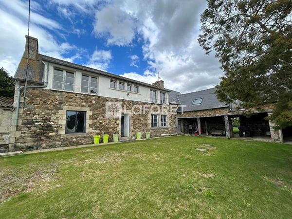 Achat maison près de PONTRIEUX - 13 pièce(s) - 405 m² - 776 500 €