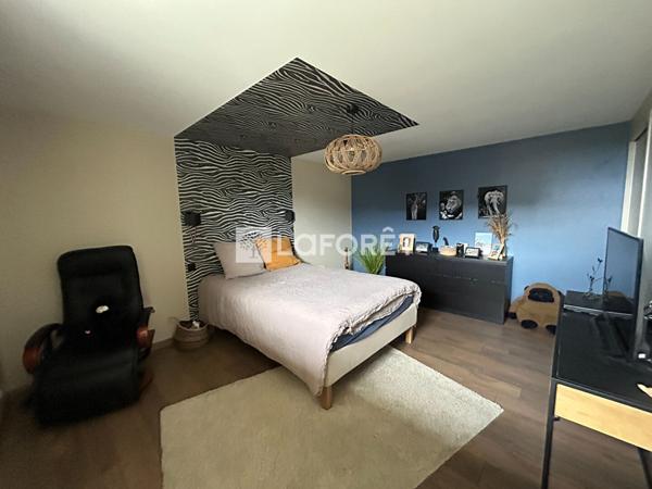 Achat maison près de PONTRIEUX - 13 pièce(s) - 405 m² - 776 500 €