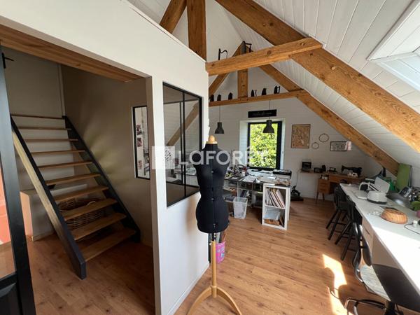 Achat maison près de PONTRIEUX - 13 pièce(s) - 405 m² - 776 500 €