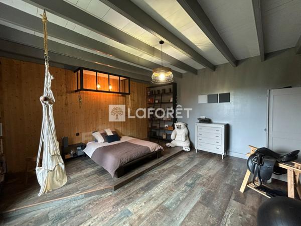 Achat maison près de PONTRIEUX - 13 pièce(s) - 405 m² - 776 500 €