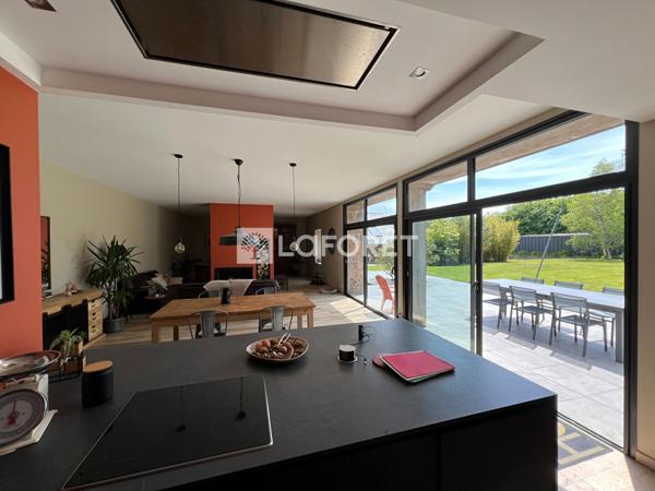 Achat maison près de PONTRIEUX - 13 pièce(s) - 405 m² - 776 500 €