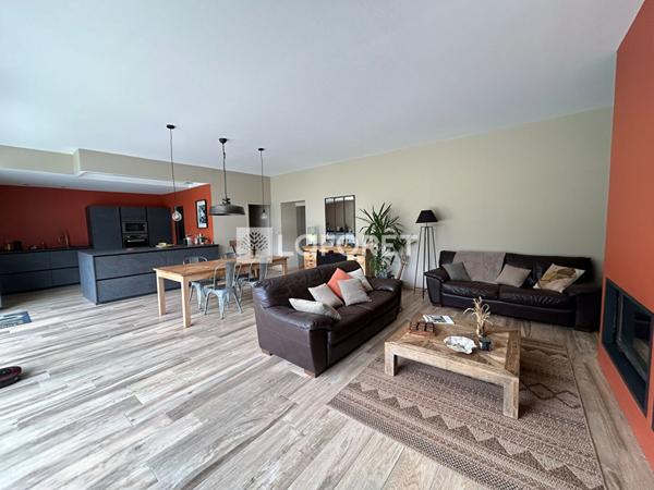 Achat maison près de PONTRIEUX - 13 pièce(s) - 405 m² - 776 500 €