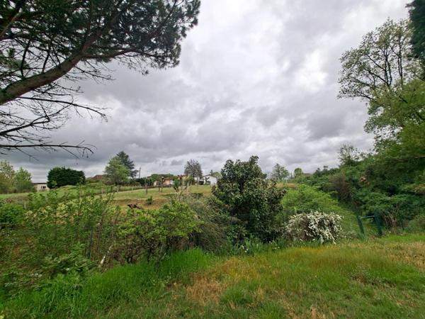 Maison de plain-pied 143 m² – 3 chambres – Jardin clos – Accès rapide Bordeaux–Montpon Ménestérol (24700)