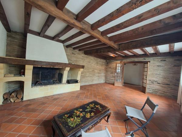 Maison de plain-pied 143 m² – 3 chambres – Jardin clos – Accès rapide Bordeaux–Montpon Ménestérol (24700)