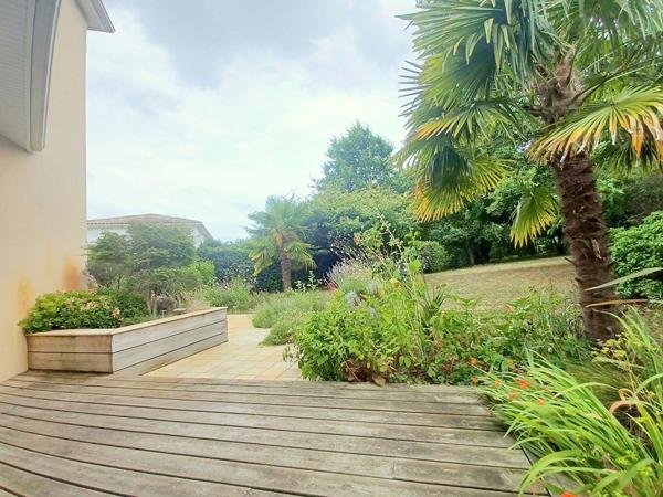 A vendre- Maison spacieuse - 6 chambres - Proximité bourg de Haute Goulaine- superficie 187 m²