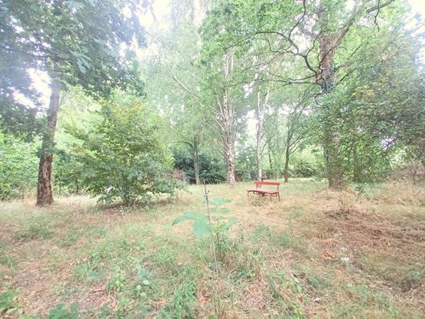 A vendre- Maison spacieuse - 6 chambres - Proximité bourg de Haute Goulaine- superficie 187 m²